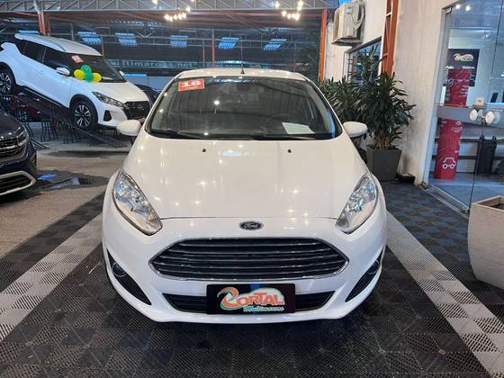 FORD FIESTA 1.6 TITANIUM HATCH 16V FLEX 4P MANUAL